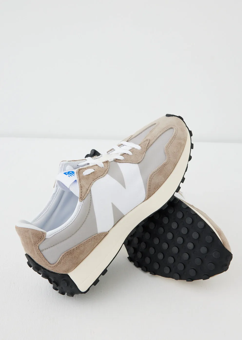 327 Sneakers