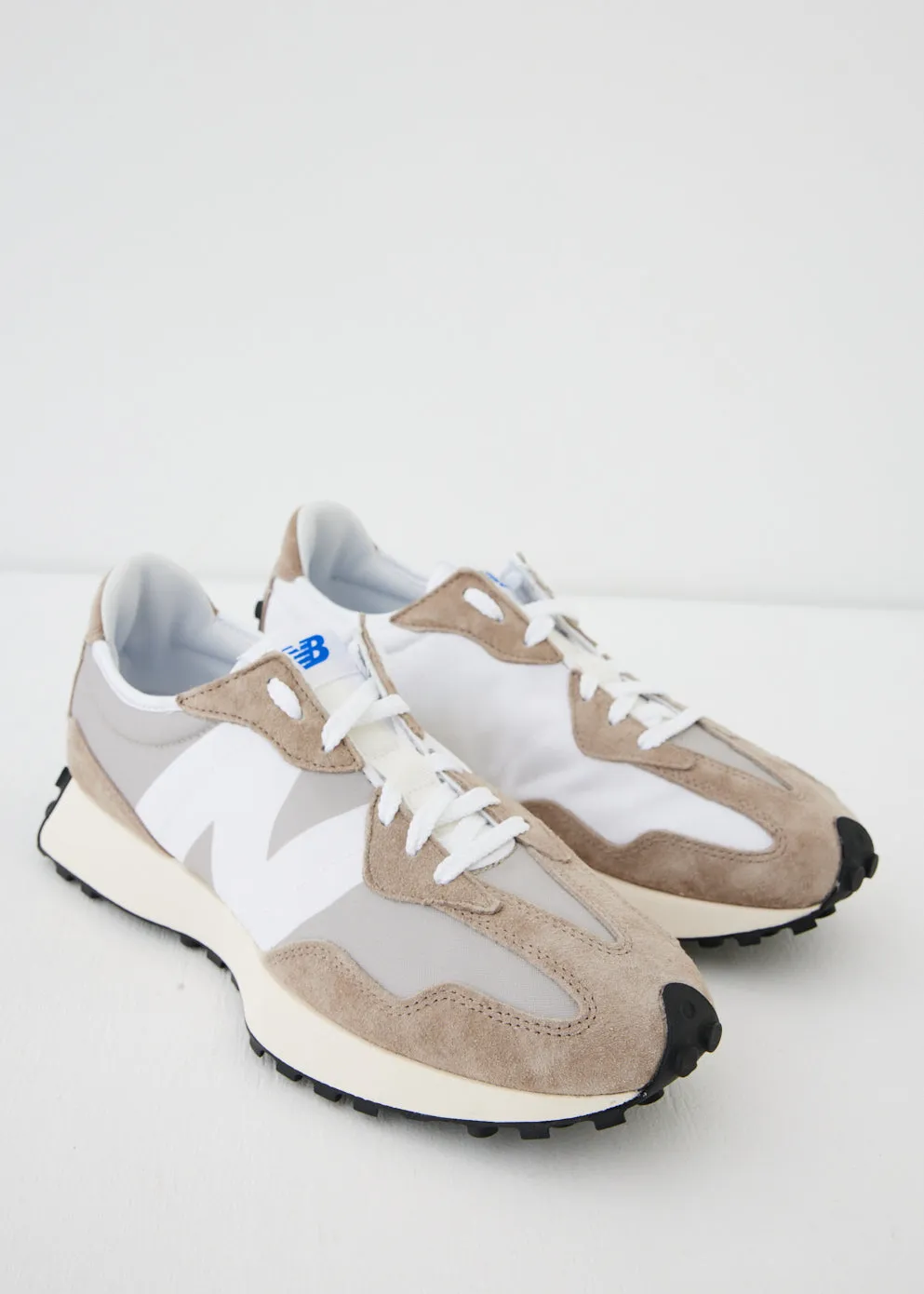 327 Sneakers