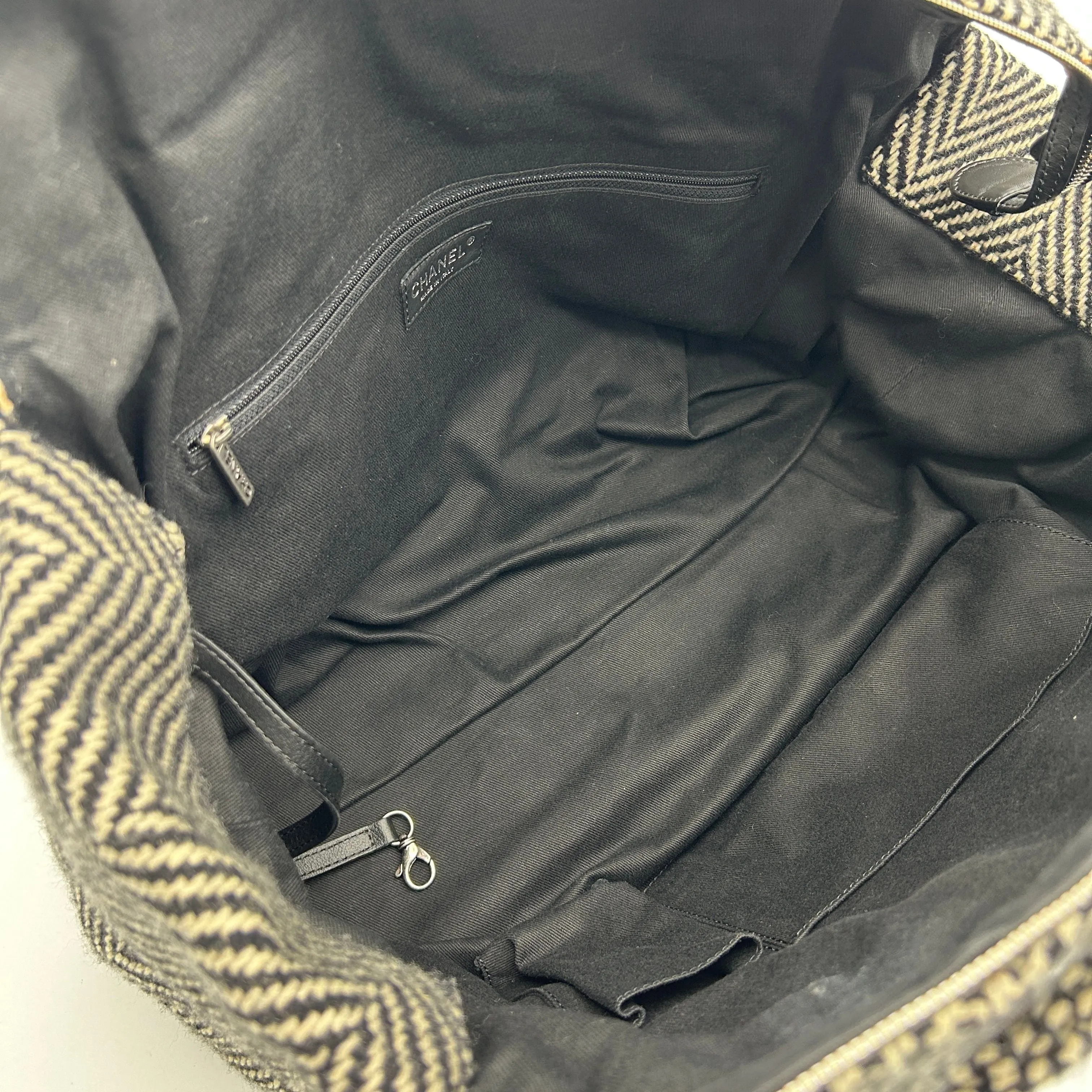 CHANEL Wool Calfskin CC Chevron All Day Long Boston Black White ITAVO2T77FXD
