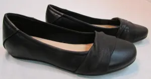 Mia Amore "Corra" Black Crossover Strap Slip-On Flats