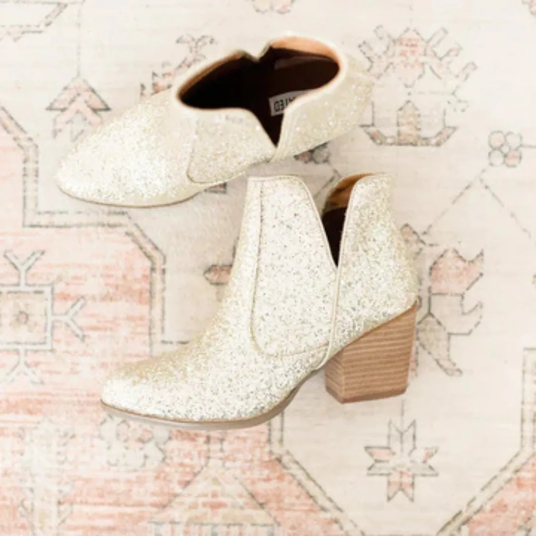 Online Exclusive | Fiera Glitter Booties in Gold