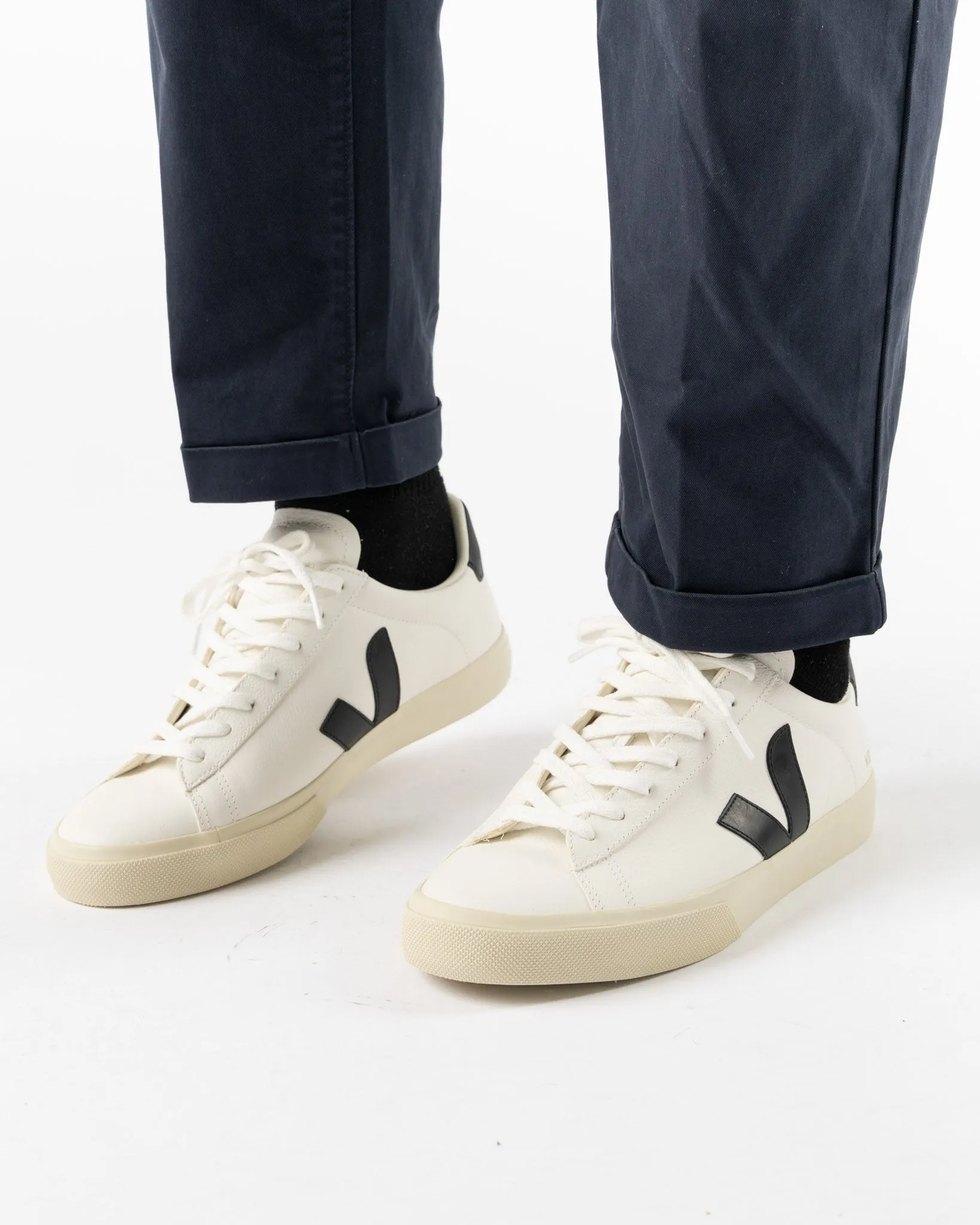 Veja Mens Campo Extra White/Black