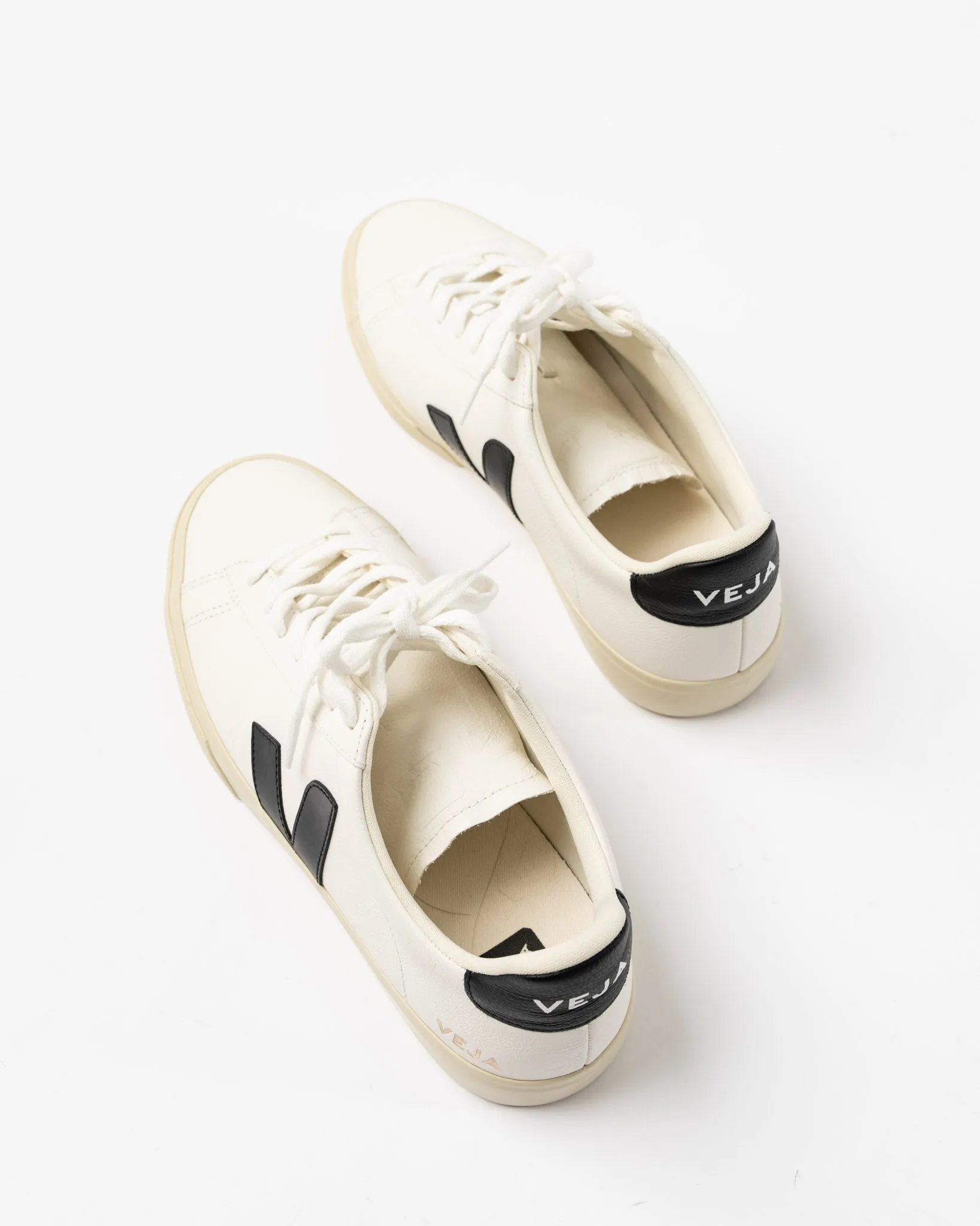 Veja Mens Campo Extra White/Black